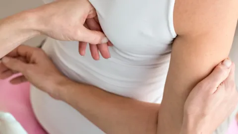 Foto demonstrativa de Qual a diferença entre RPG e Fisioterapia?